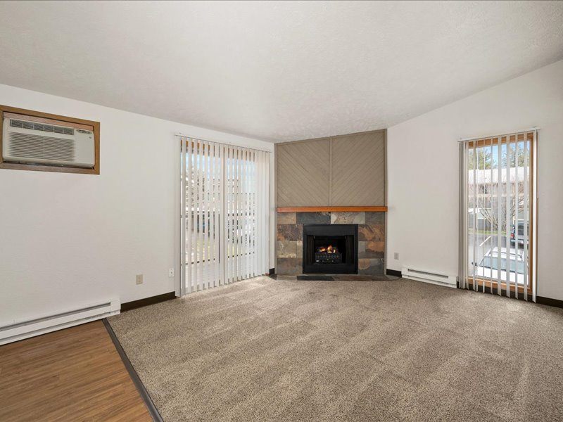 Living room, unit style 2B
